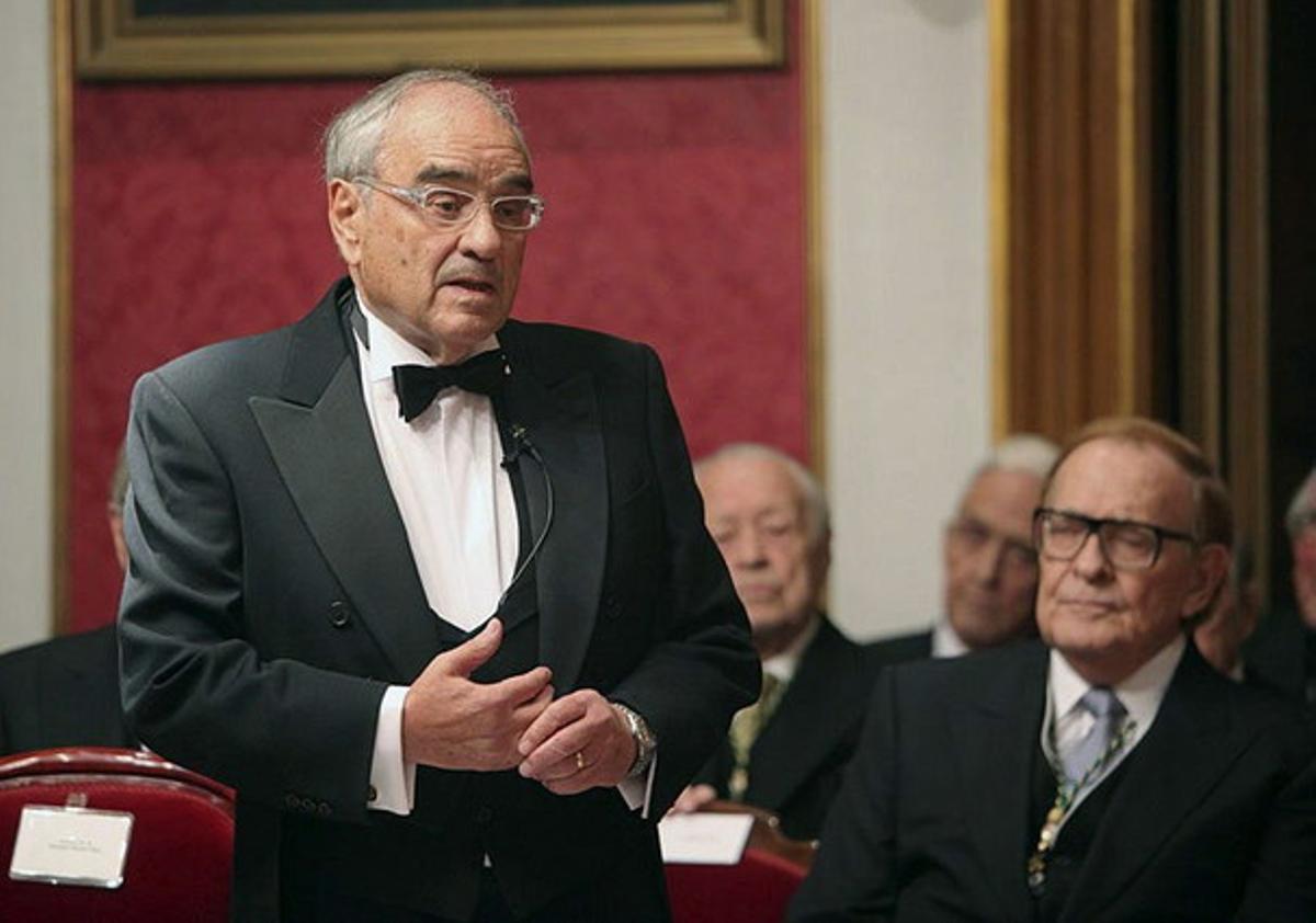 L’exministre d’UCD Rodolfo Martín Villa durant la presa de possessió com a acadèmic de la Reial Acadèmia de Ciències Morals i Polítiques, a Madrid.