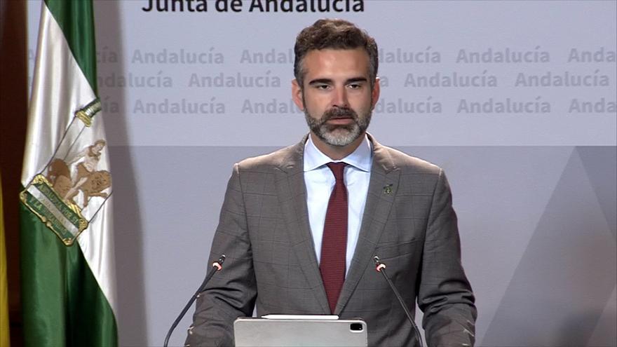 Ramón Fernández-Pacheco anuncia que &quot;se va a permitir el llenado de piscinas&quot; en la provincia de Málaga