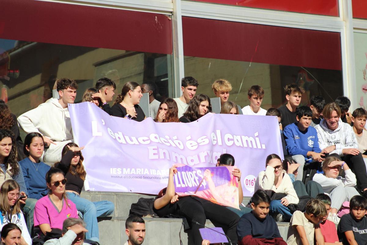 Dénia clama per una vida lliure de violències i de por Dénia clama per una vida lliure de violències i de por