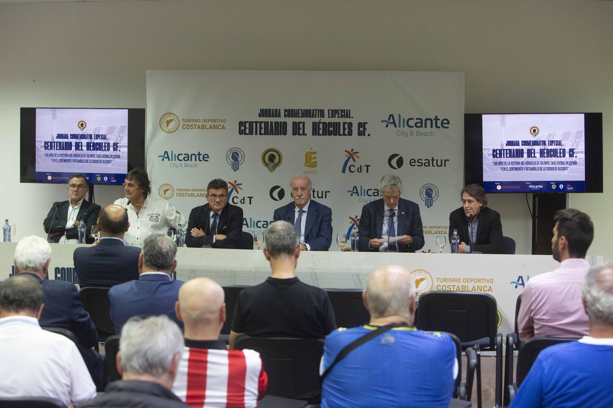 Vicente del Bosque participa en una jornada conmemorativa del Centenario del Hércules