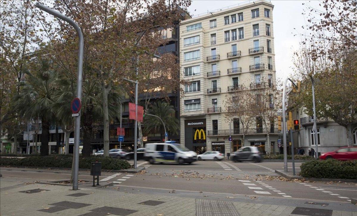 Diagonal con Rambla de Catalunya, donde fue atropellado un joven en Fin de Año.