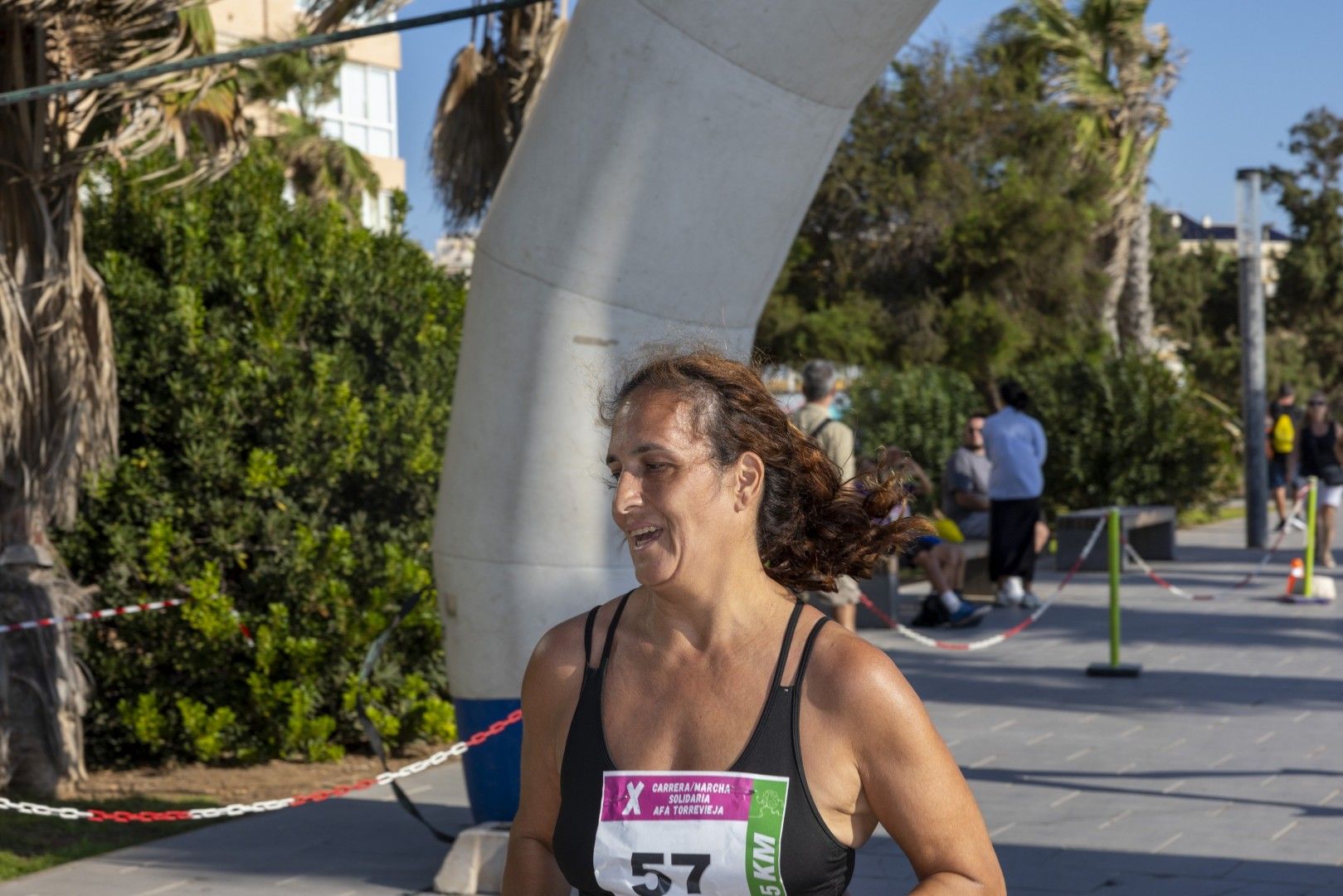 Así fue en imágenes una nueva edición de la carrera solidaria de AFA Torrevieja