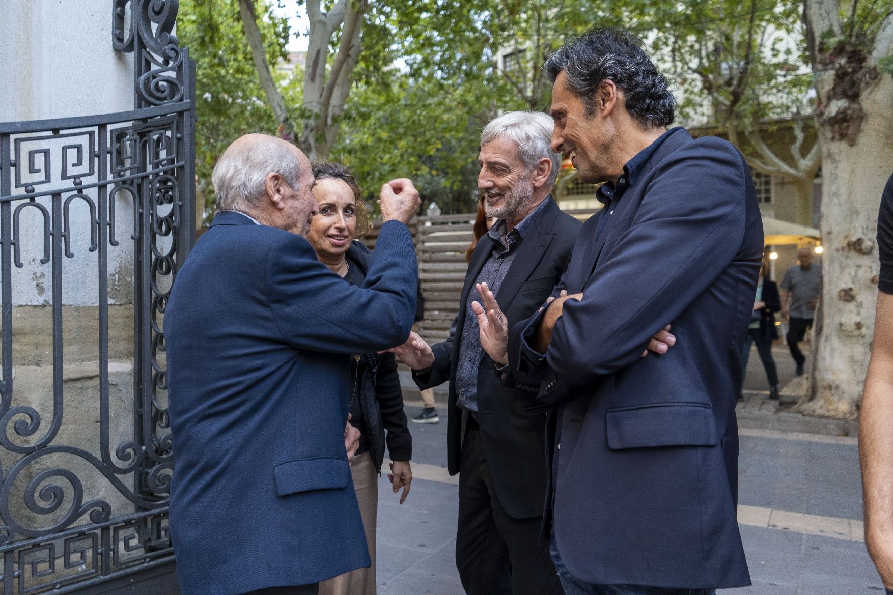 Les millors fotos del pica-pica posterior a l'entrega dels Premis Regió7 2023