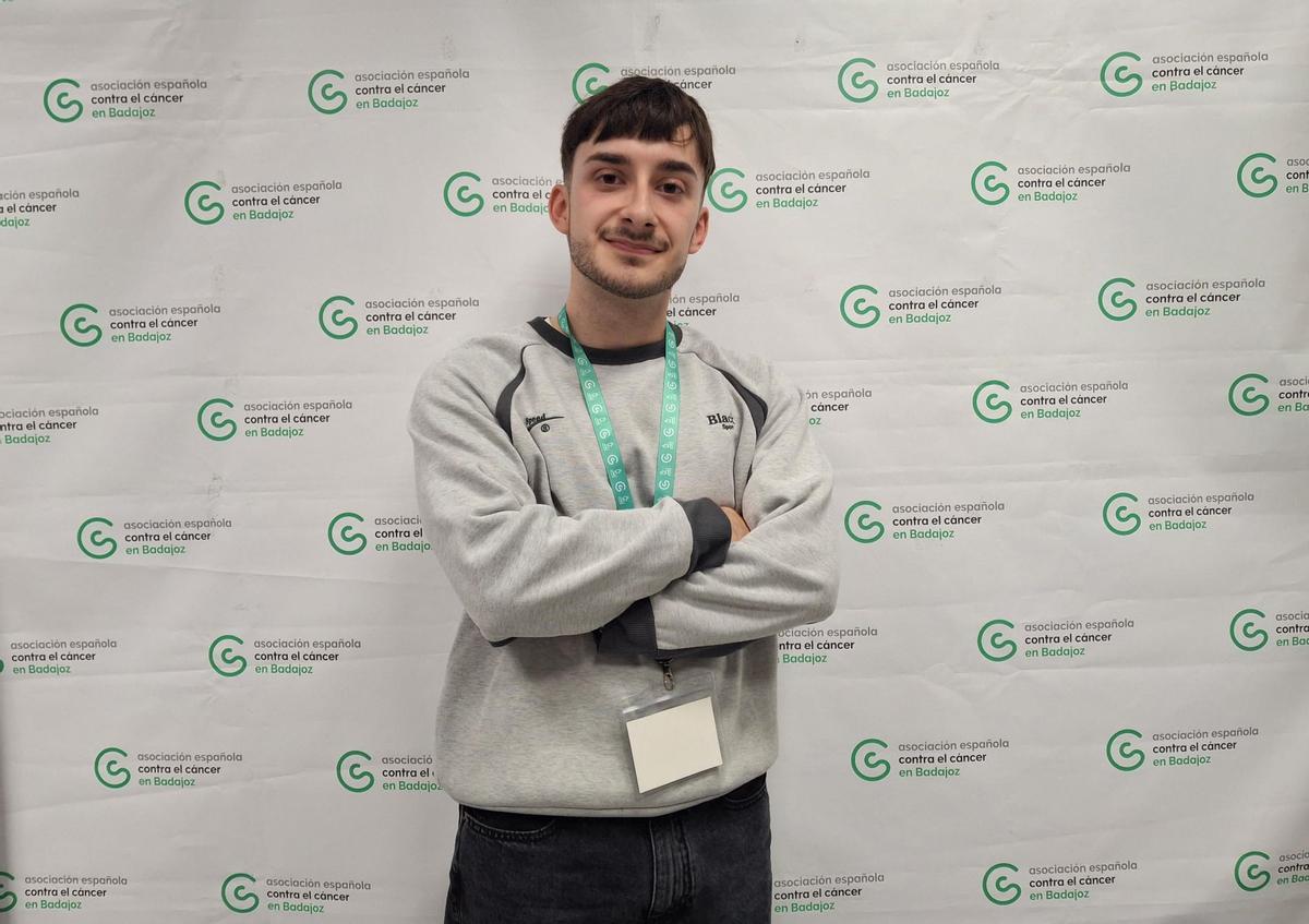 Abel Carrasco Picón, estudiante becado por la AECC en Badajoz.