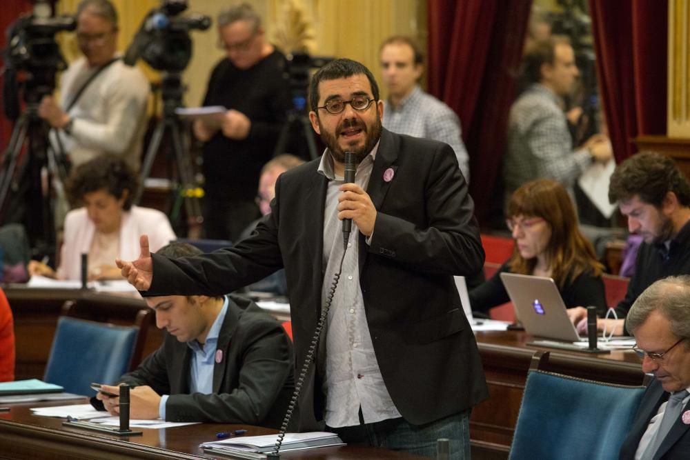 Pleno del Parlament