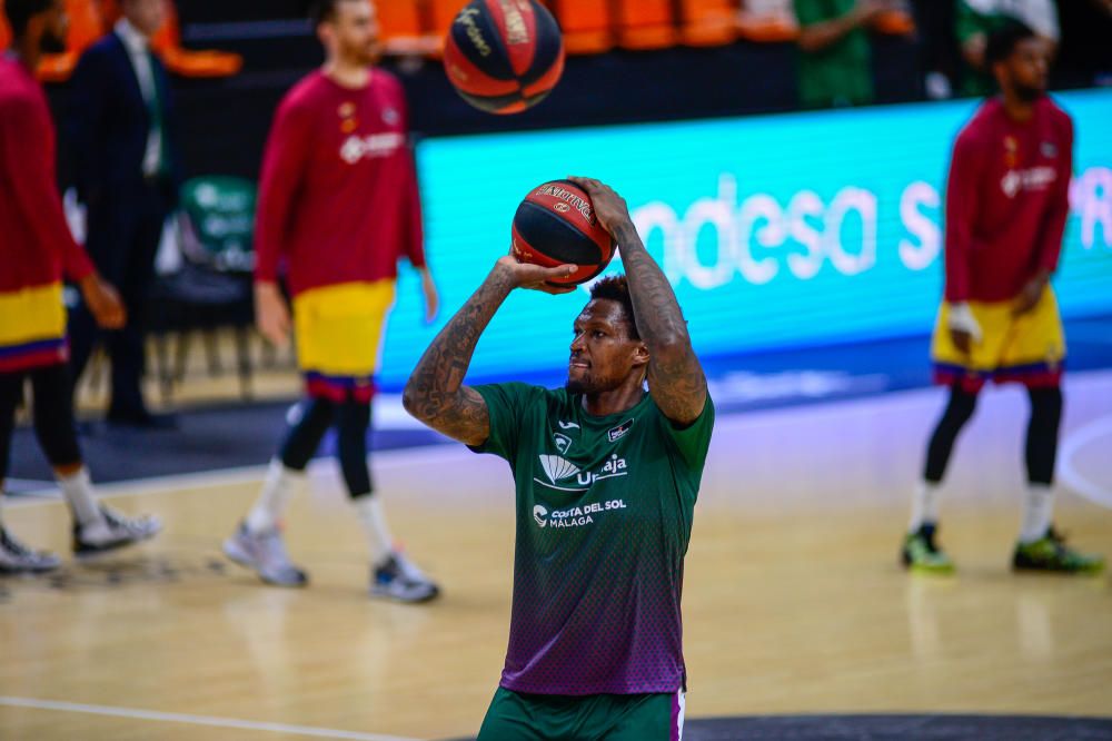 Partido entre el Unicaja y el FC Barcelona en la fase final de la Liga ACB.