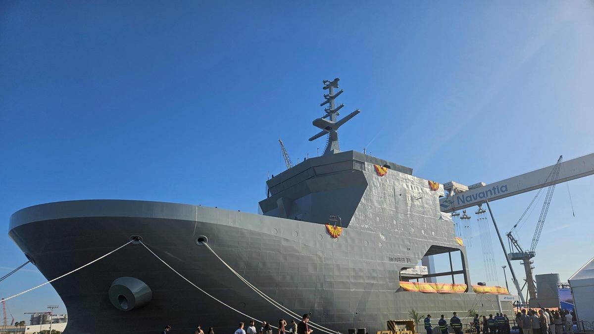 la Armada adquiere un nuevo buque para rescatar submarinos y evitar ataques en el fondo del océano