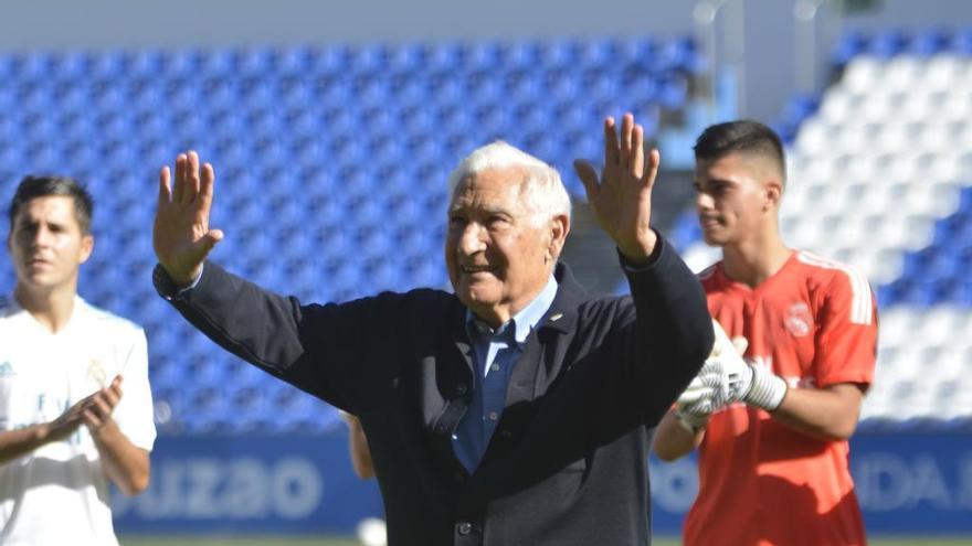 Arsenio Iglesias, en el estadio de Riazor.