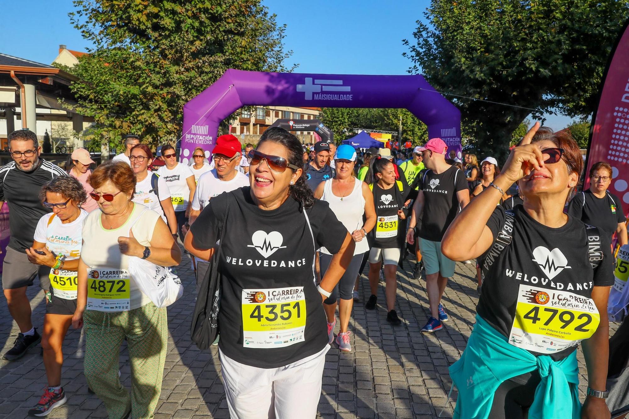 Asistentes a la "I Carrera Solidaria de Leo", con la que recordar al bebé de Meis fallecido hace casi un año y dar visibilidad a las enfermedades raras.