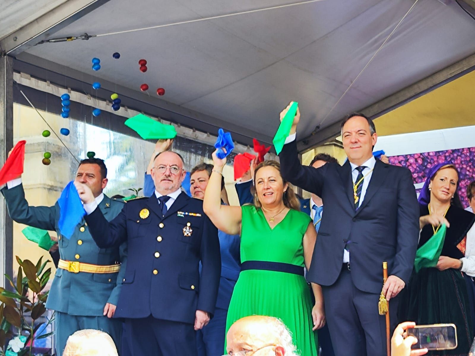 Villaviciosa vibra con la Portalina y la danza del Portal