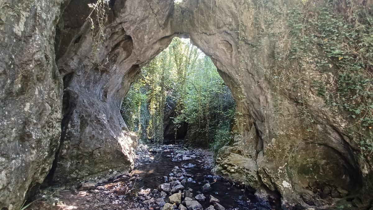 San Cucao, territorio de nobles y castillos, de la huella indiana y del tesoro natural de los Covarones