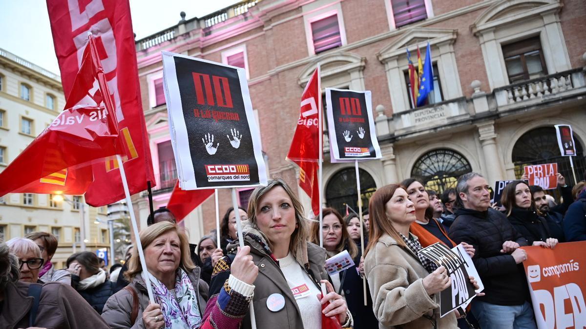 Concentración en Castelló contra la guerra de Oriente Medio