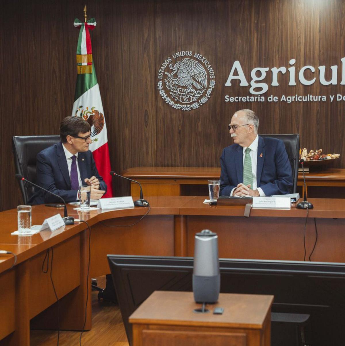 Illa pacta un diàleg directe amb Mèxic sobre les vendes de porc