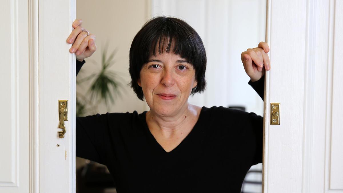 Pilar Adón, autora de 'De bestias y aves' (Galaxia Gutenberg), ha recibido los premios Nacional de Narrativa, Crítica, Francisco Umbral y Cálamo.