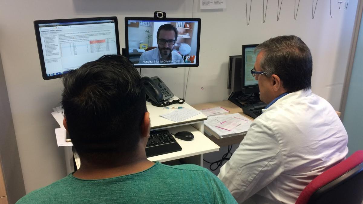 Las teleconsultas de Cirugía Maxilofacial de Badajoz atienden a 430 pacientes