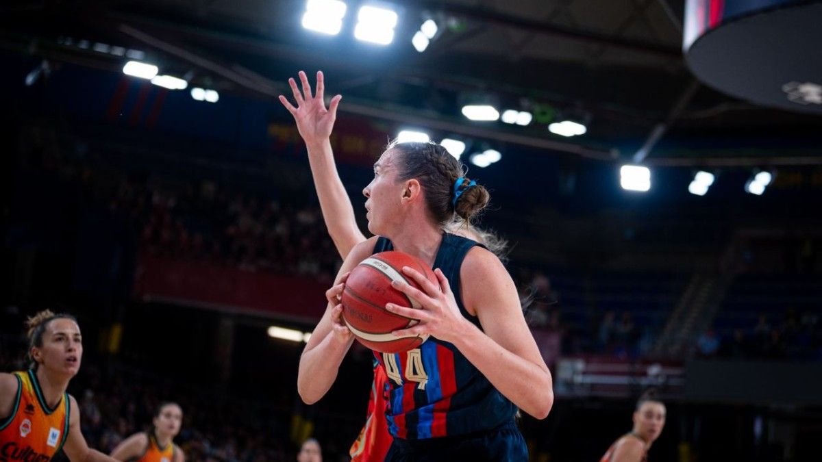 Ruth Hamblin-Davis, en el duelo Barça CBS-Valencia Basket jugado en el Palau