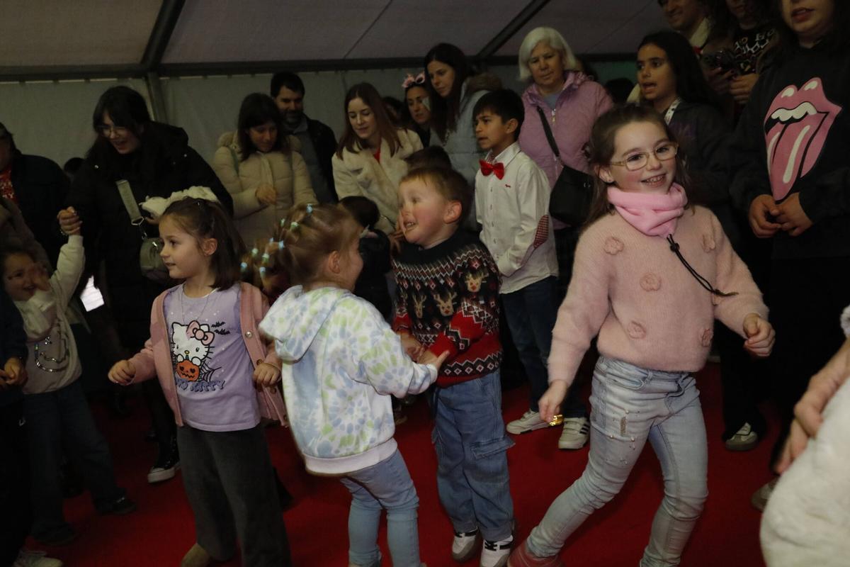 En imágenes: Así fue la "pequenochevieja" de Avilés