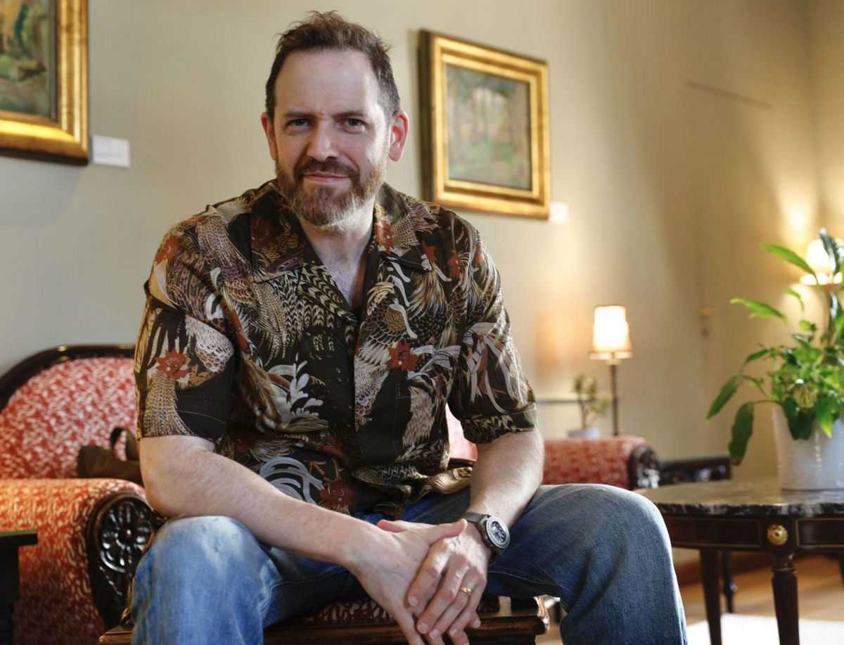 Joe Abercrombie, autor britànic: "Sempre m’ha agradat ser cínic. Dubtar és una bona idea" Joe Abercrombie, autor britànic: "Sempre m’ha agradat ser cínic. Dubtar és una bona idea"