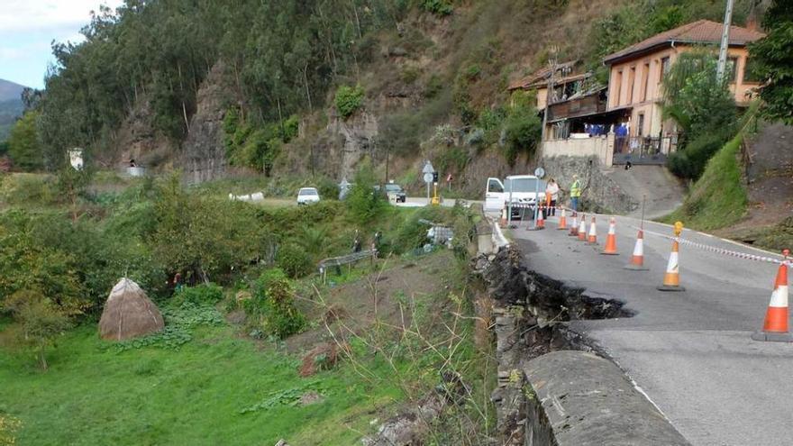 El derrumbamiento del carril, en Valdefarrucos.