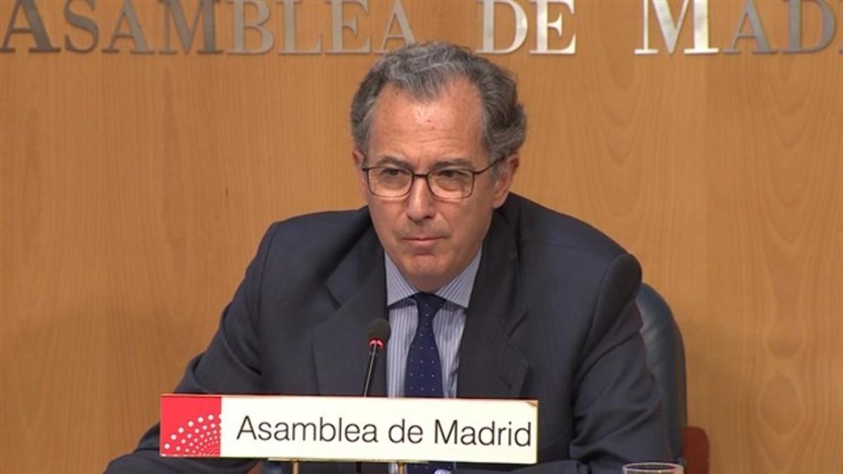 Enrique Ossorio en un pleno de la Asamblea de Madrid