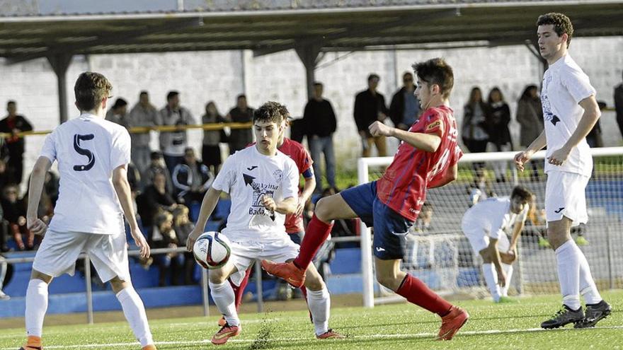 El Diocesano remonta en el derbi extremeño al Flecha Negra