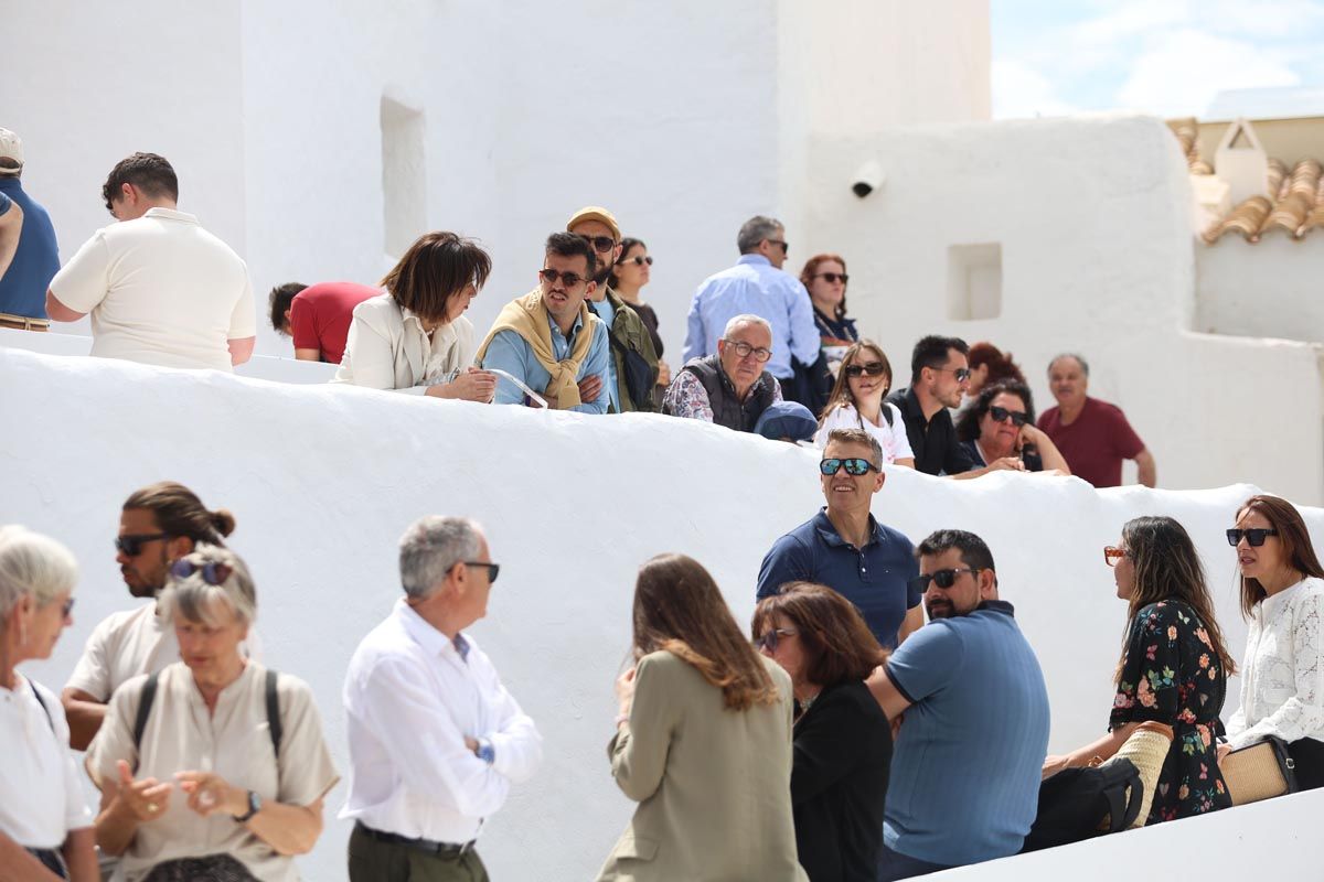 Todas las imágenes de 'Anar a maig' en Santa Eulària