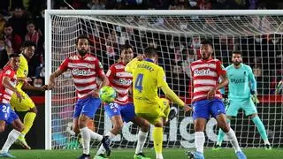 El Real Madrid mantiene la distancia con el Sevilla, mientras Barça y Atlético resurgen