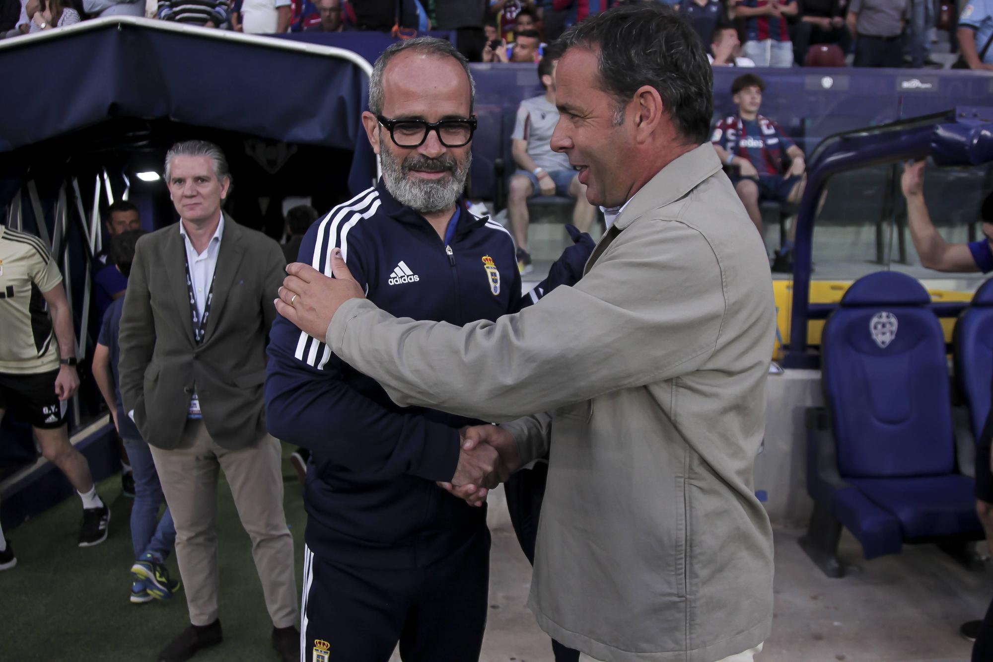 EN IMÁGENES: Así fue el encuentro entre el Real Oviedo y el Levante