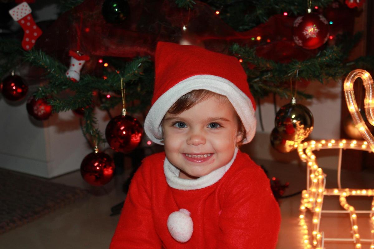 Así ha crecido Marina. Desde bebé a candidata a fallera mayor