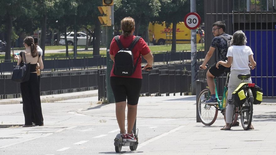 Setmana de controls policials a usuaris de bicicletes i de patinets