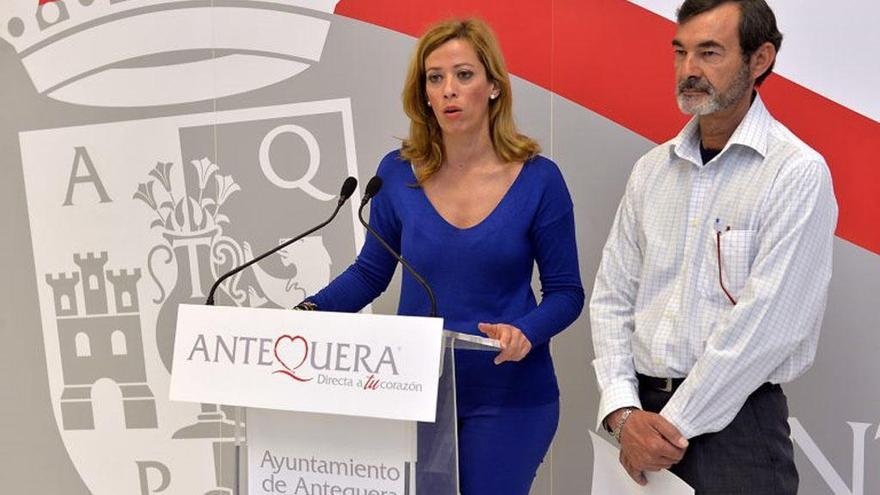 María Dolores Gómez y Francisco Portillo, en rueda de prensa.