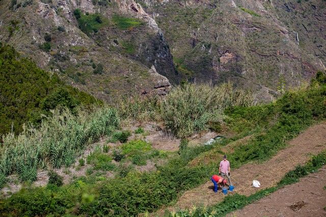 Los vecinos explican las carencias de la zona de Taborno