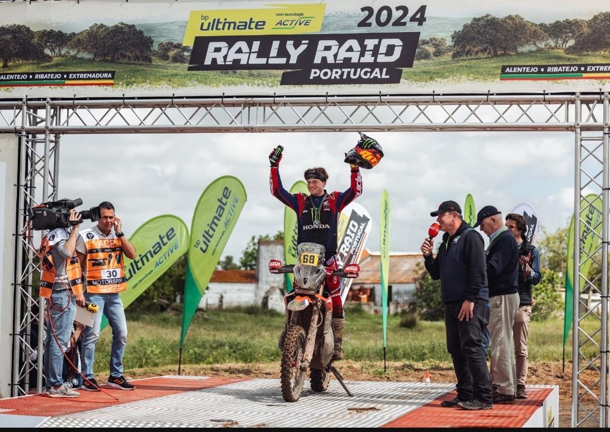 Schareina celebra la victoria