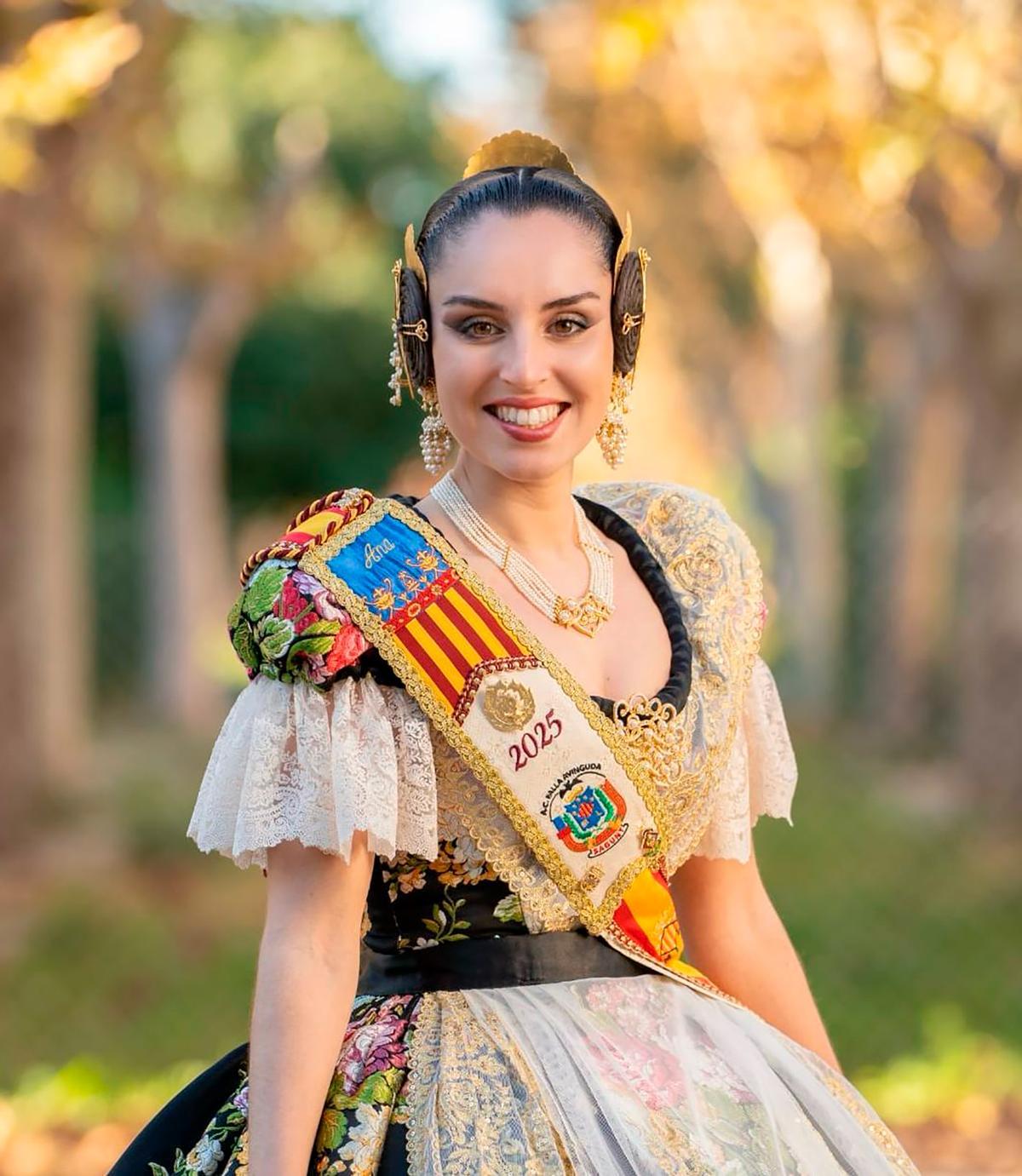 Ana Martínez, nueva fallera mayor de la FJFS 2026.