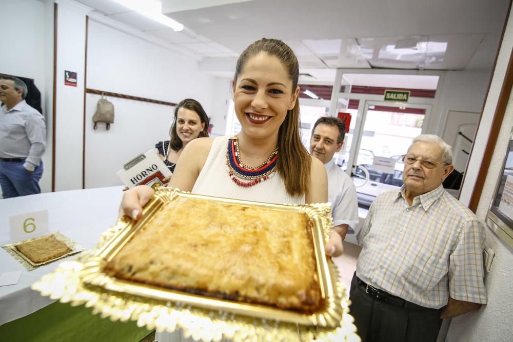 El jurado con las cocas presentadas