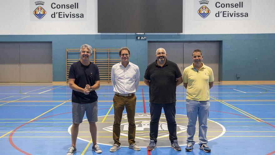 El Consell de Ibiza avanza colaboraciones con el HC Eivissa y el CB Sant Antoni