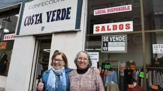 Gijón dice adiós a otra de sus históricas tiendas de ropa de la zona oeste por jubilación: "Lo vamos a vivir con mucha pena"