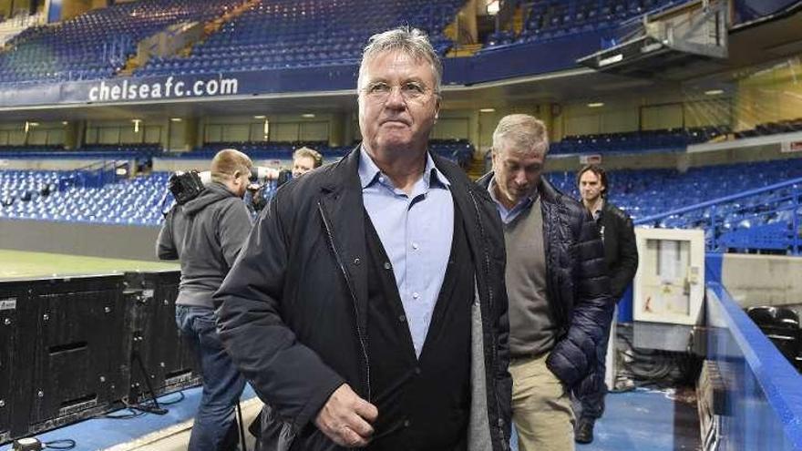 Guus Hiddink, en Stamford Bridge.