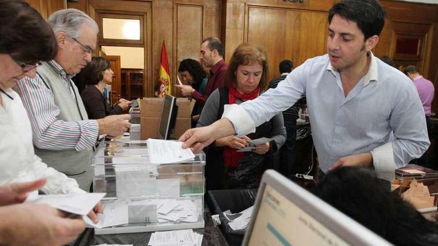 Recuento del voto emigrante en Ourense en las elecciones generales de 2011.