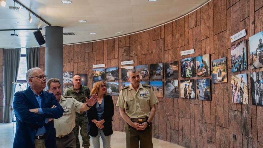 El Cabildo inaugura la exposición fotográfica sobre la Brigada Líbano XLIII desplegada en Líbano entre 2025 y 2026