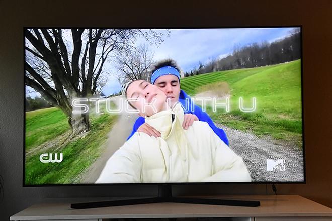 Justin y Hailey Bieber participan con un mensaje grabado