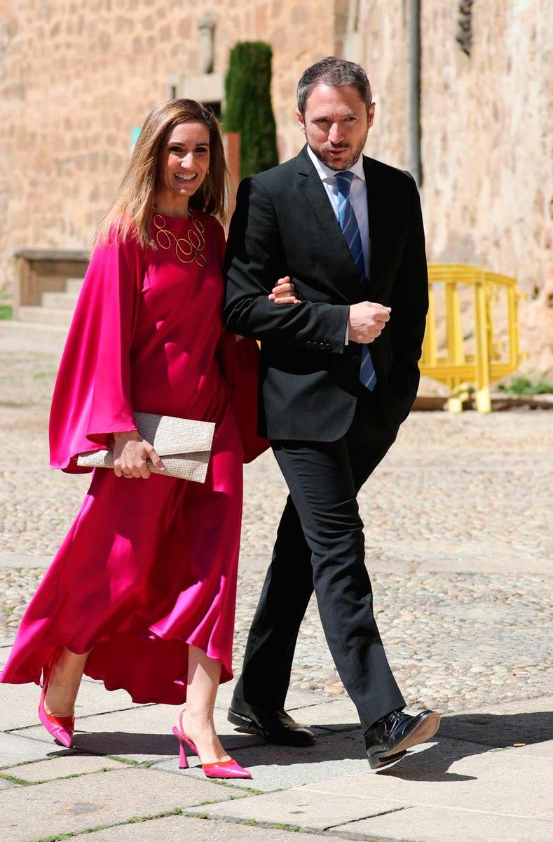 Alejandra Martos, una invitada 'low cost' con vestido de Mango y zapatos de Zara en la boda de Álvaro Falcó e Isabelle Junot