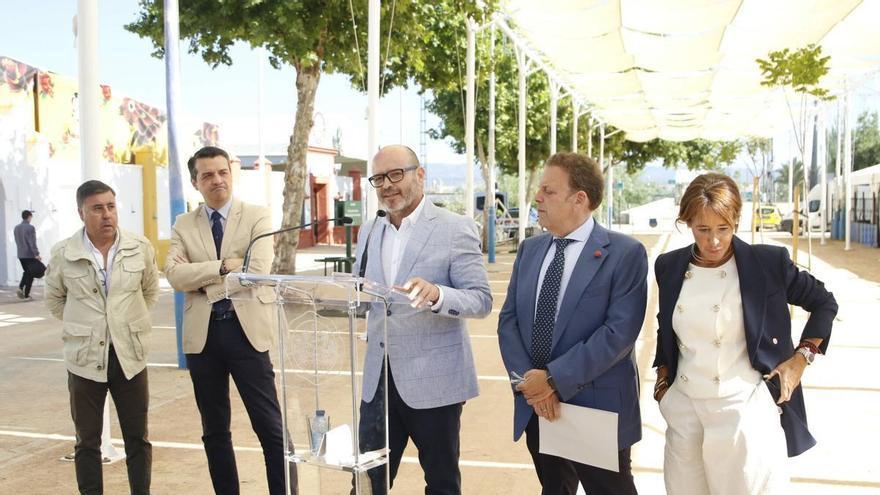 Más de dos millones de puntos luz alumbrarán una Feria de Córdoba que tiene en los toldos su mayor novedad