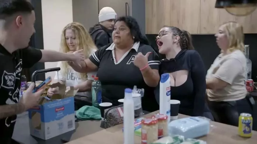 ¿Quién es la Falete?: la polémica tiktoker sevillana arrasa en redes tras su paso por "La casa de los gemelos"