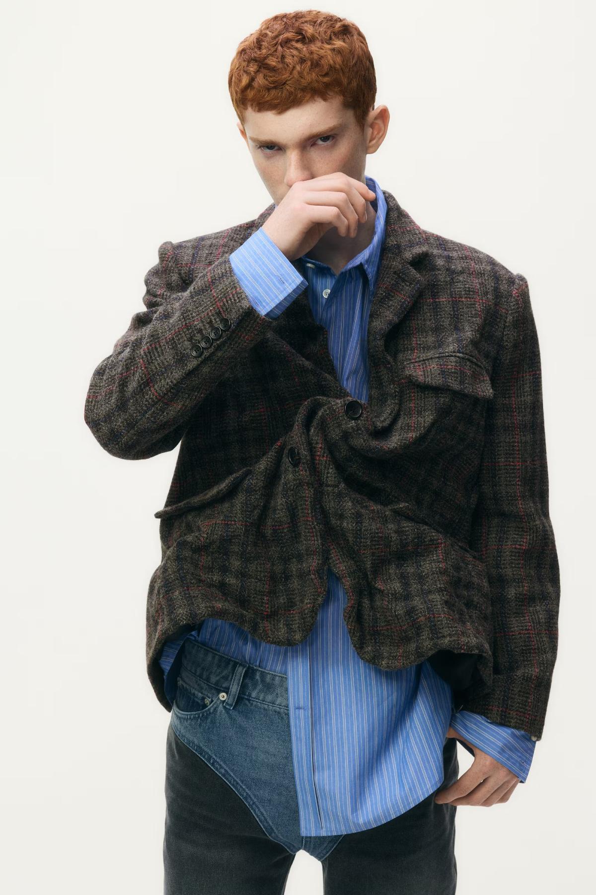 Blazer unisex de H&amp;M x Glenn Martens.