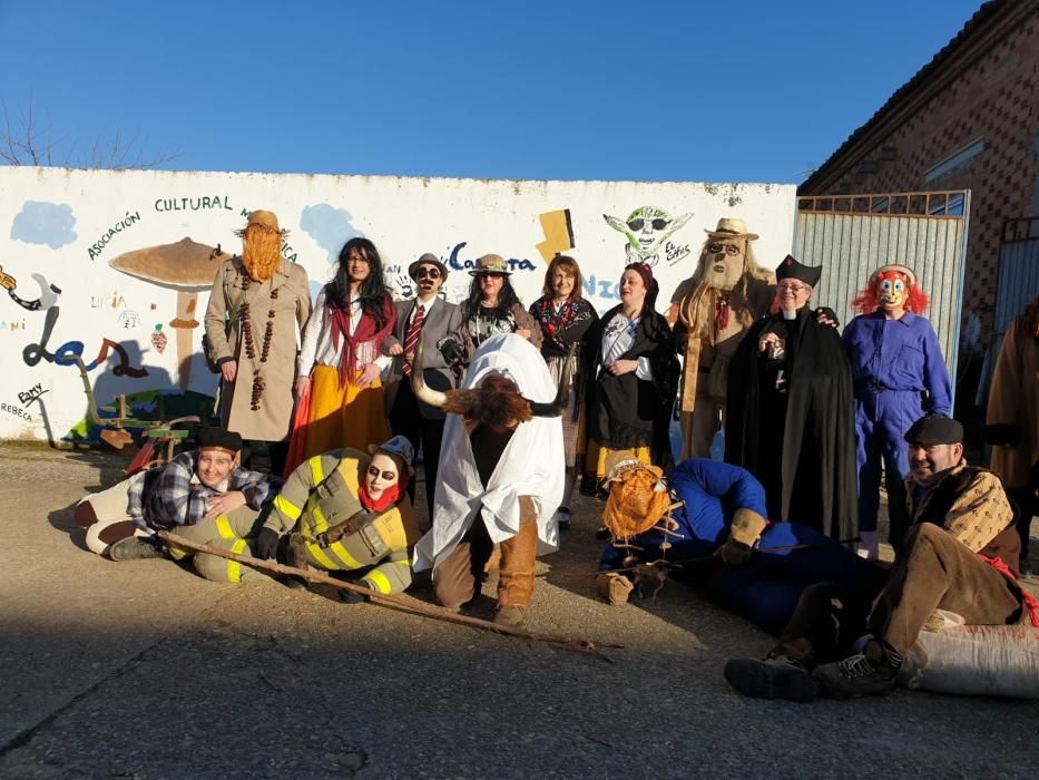 Mascarada de birrias, gordos, flacos y señoritos en Morales de Valverde