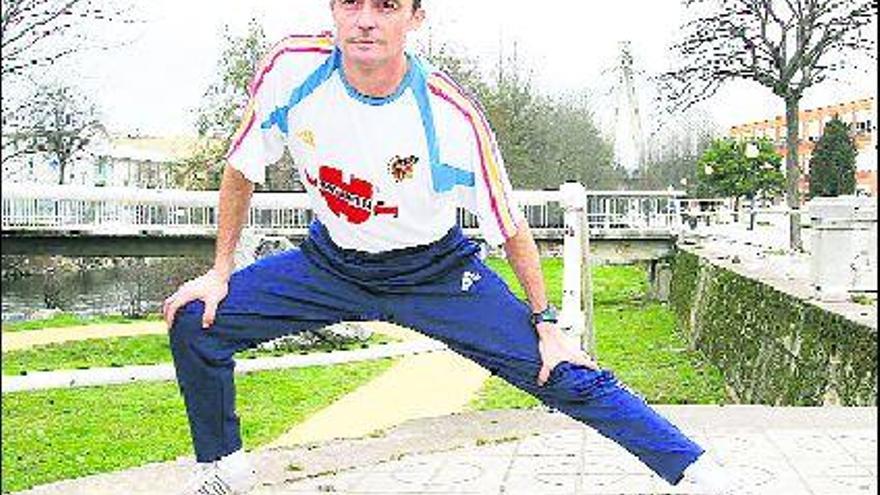 El árbitro Manuel Enrique Mejuto González, durante un entrenamiento.