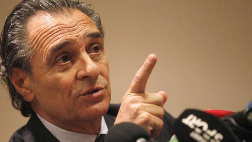 Prandelli dejó el banquillo del Valencia a finales de 2016.