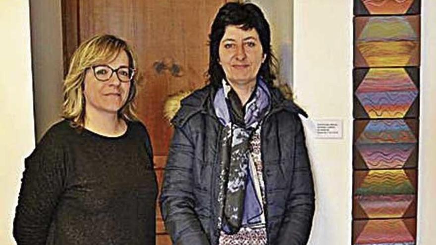 La artista Maria Huerga dona una de sus obras a Manacor