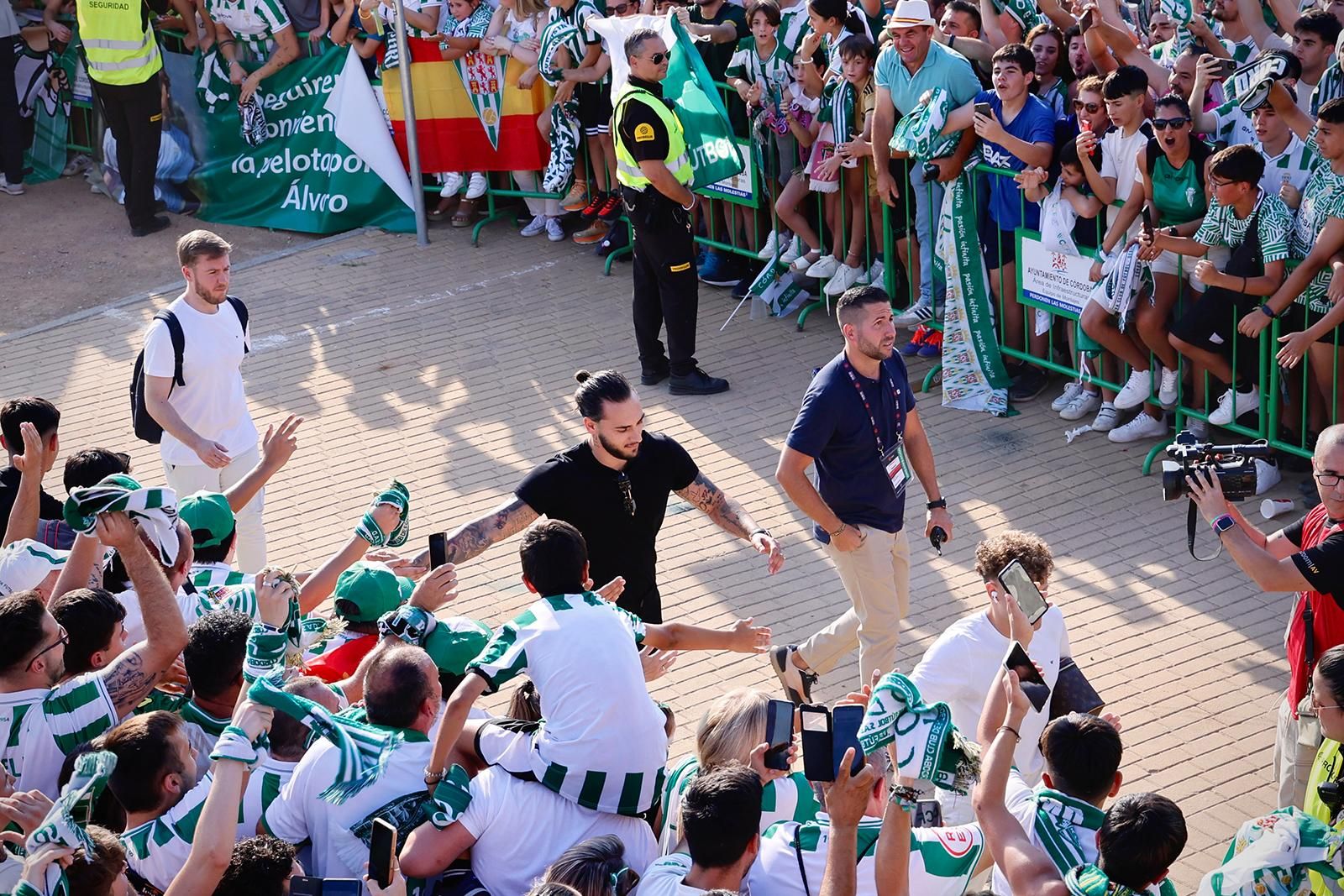 El Córdoba CF vuelve a Segunda / Las mejores imágenes de una noche para la historia